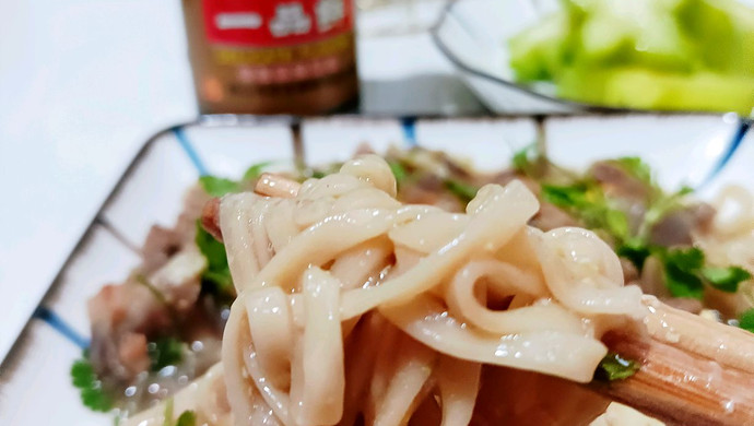 洋葱焖面