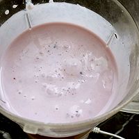 蓝莓香蕉酸奶昔的做法图解4