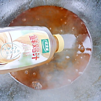 #太太乐鲜鸡汁芝麻香油#鸡汁麻油虾头泡饭的做法图解6