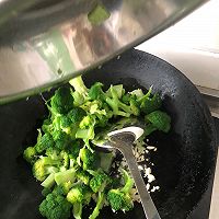 凉拌西蓝花的做法图解5