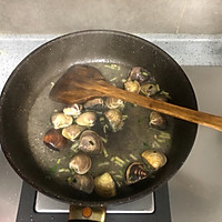 #一人一道拿手菜#虾仁蛤蜊海鲜汤的做法图解5