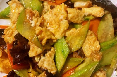 黄瓜炒鸡蛋