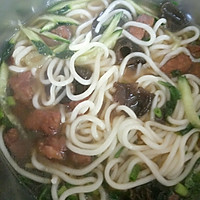 猪肉汤面的做法图解7