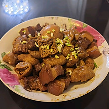 豆腐泡红烧肉
