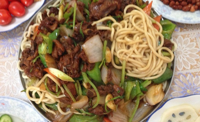 大盘鸡拌面