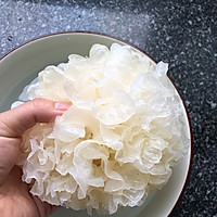 凉拌银耳的做法图解2
