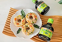 #让宝贝爱上每一顿饭#金枪鱼甜甜圈彩蔬饭团的做法