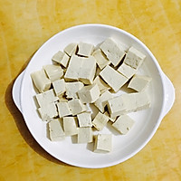 豆瓣酱炒豆腐的做法图解2
