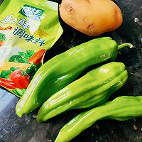 #轻食季怎么吃#青椒土豆丝的做法图解1