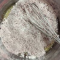 红丝绒戚风的做法图解3