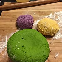 多彩玫瑰花馒头的做法图解4