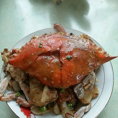 螃蟹炒年糕（过年过节都会有的菜）