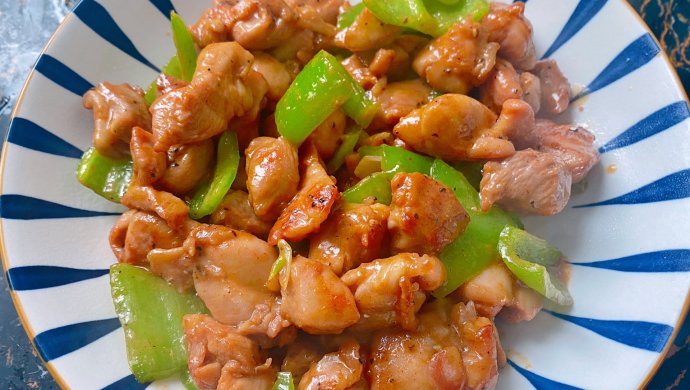 尖椒炒奥尔良鸡腿肉