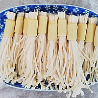 麻辣豆皮金针菇卷的做法图解2