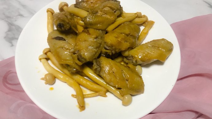 海鲜菇焖鸡翅