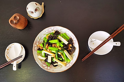 芦笋开洋炒黑木耳茭白