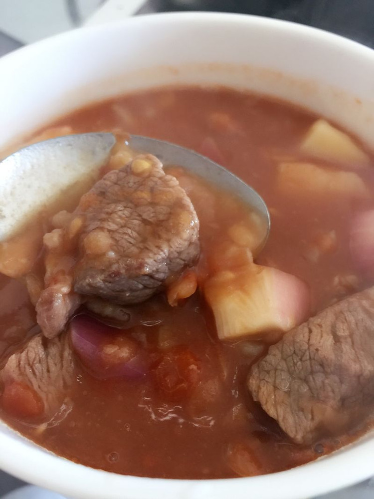 西红柿牛肉浓汤的做法
