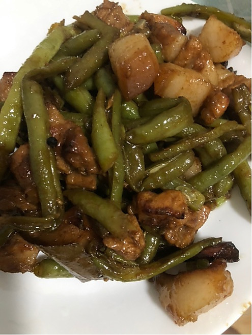 红烧肉炖豆角的做法