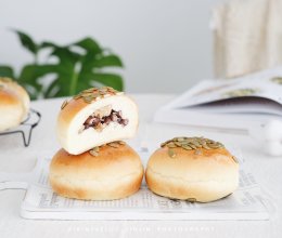 奶油蜜豆核桃餐包的做法