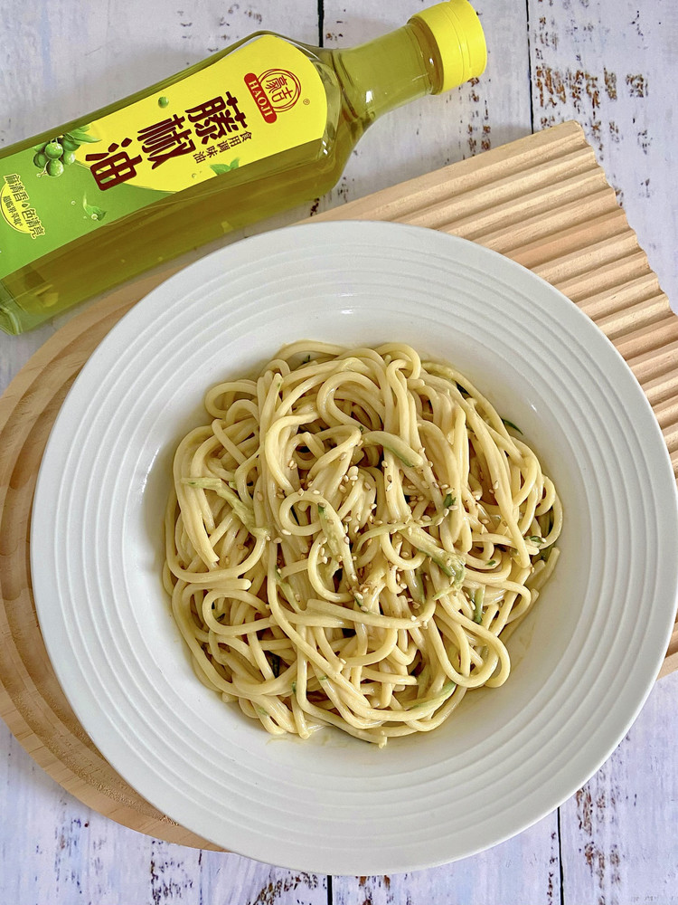 藤椒油麻酱凉面的做法