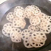 凉拌藕片的做法图解3