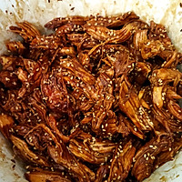 无敌下酒菜烤鸡丝（孜然味）的做法图解4