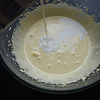 自制冰淇淋（无冰碴.熟蛋）的做法图解3