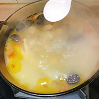 天麻党参炖鸡的做法图解10