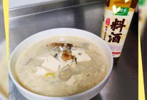 #鸡汁入家宴 感恩正当“食”#黑鱼豆腐汤的做法