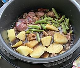 大乱炖牛肉的做法