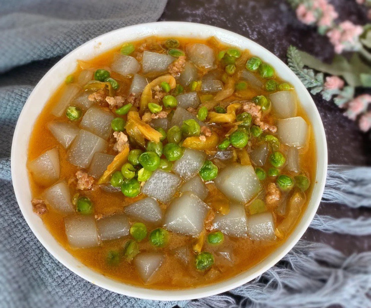 肉末豌豆仁烧麻腐的做法