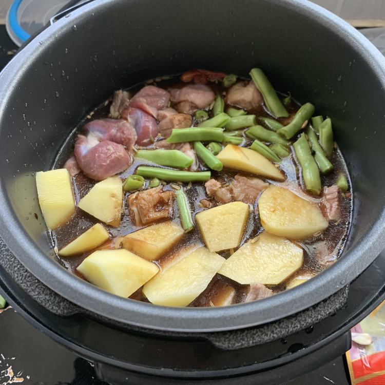 大乱炖牛肉的做法