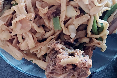 土豆豆角排骨焖面