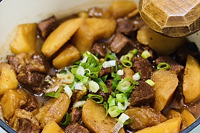 土豆炖牛腩