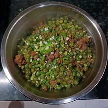 豌豆焖炒碎肉