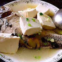 电饭锅版鲫鱼豆腐汤的做法图解7