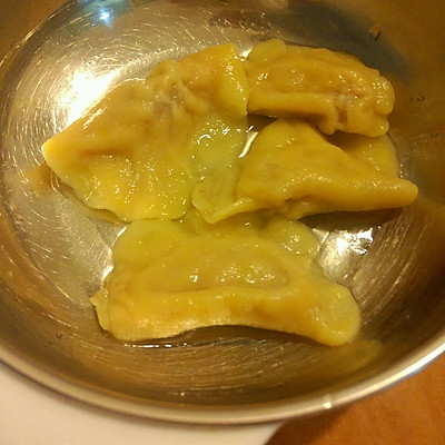 婴儿圆白菜牛肉饺子