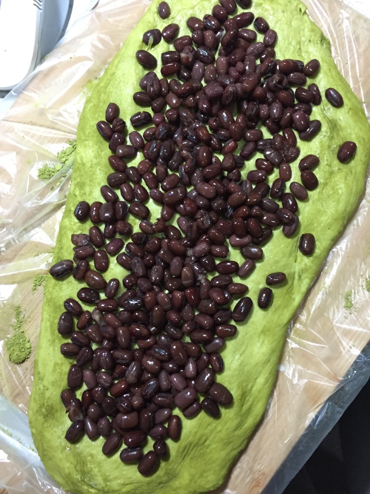 面包机版抹茶红豆面包的做法图解2