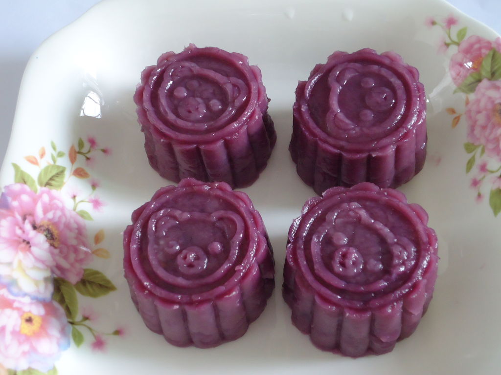 紫薯冰皮月饼怎么做_紫薯冰皮月饼的做法_辣妈来辣_豆果美食