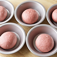 粉红色糖渍樱花牛肉汉堡-堆积生活中的甜蜜点点滴滴的做法图解6