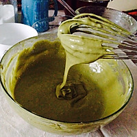 清新的抹茶戚风蛋糕的做法图解11