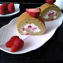 抹茶草莓小四卷--不开裂的蛋糕卷#甜蜜厨神#