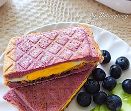 ㊙️口感丰富的海苔肉松奶酪热压紫薯三明治‼️的做法