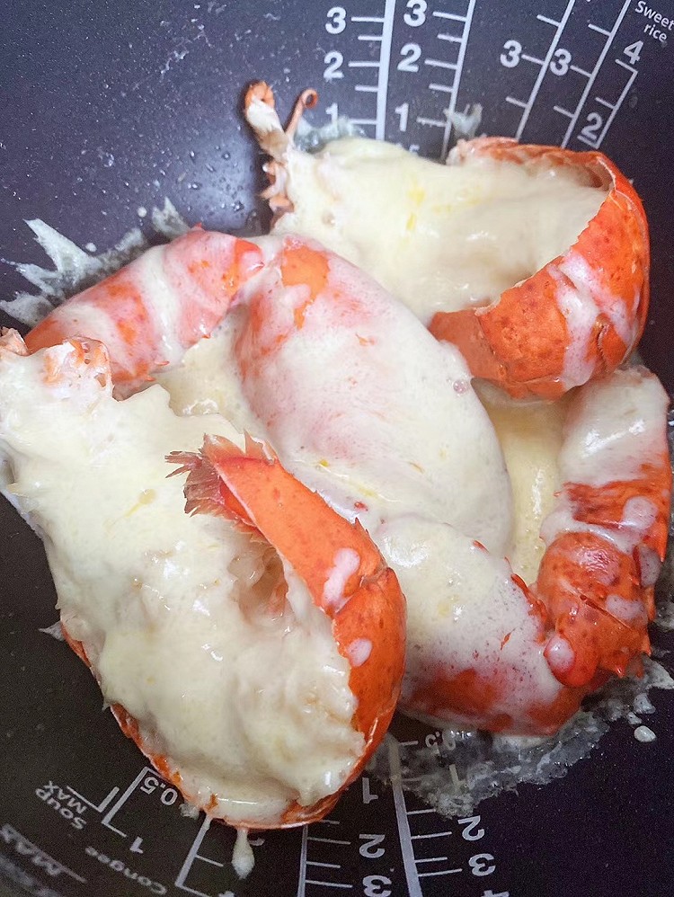 电饭煲芝士焗波士顿龙虾的做法