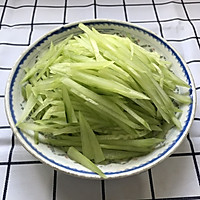 凉拌黄瓜丝豆芽菜的做法图解1