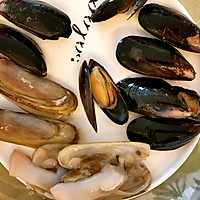 蒸汽海鲜火锅的做法图解3