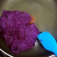 紫薯流心桃山皮月饼的做法图解3