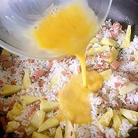超美味凤梨（菠萝）肉丁（随便什么肉）蛋炒饭的做法图解7