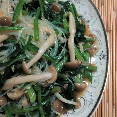 简单凉拌菜儿  蟹味菇、粉丝拌菠菜