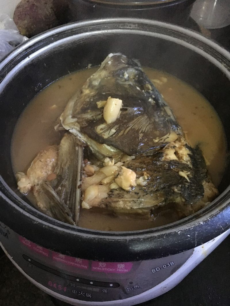 红烧胖头鱼头的做法